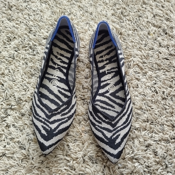 Rothy's zebra animal print pointy toe comfort flat shoes sz 7 - Picture 2 of 7